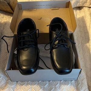 Kids shoes, size 2